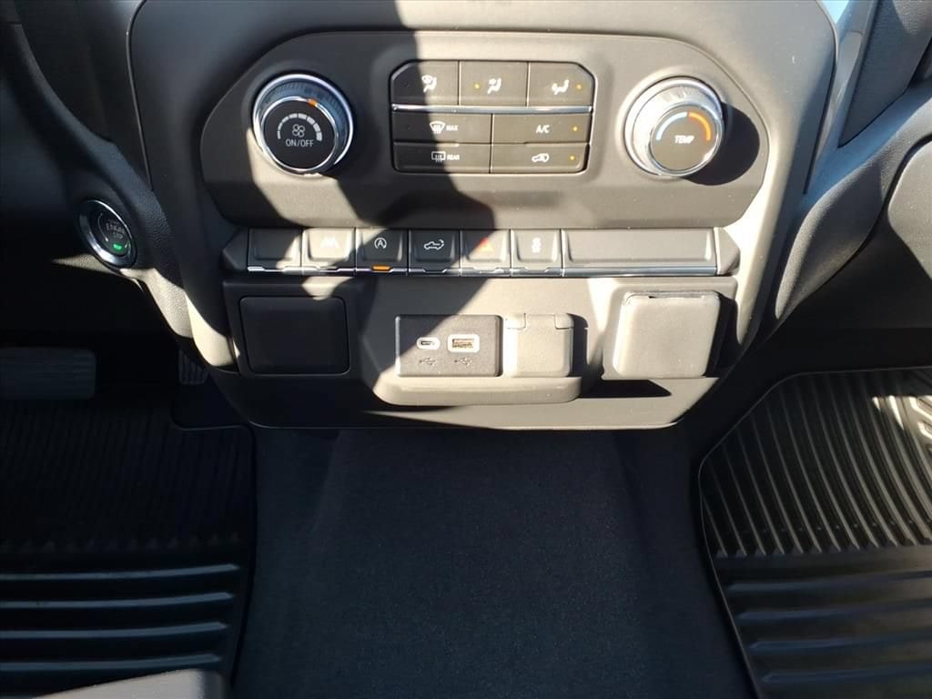 2026 Chevrolet Silverado 1500 Custom - Photo 20