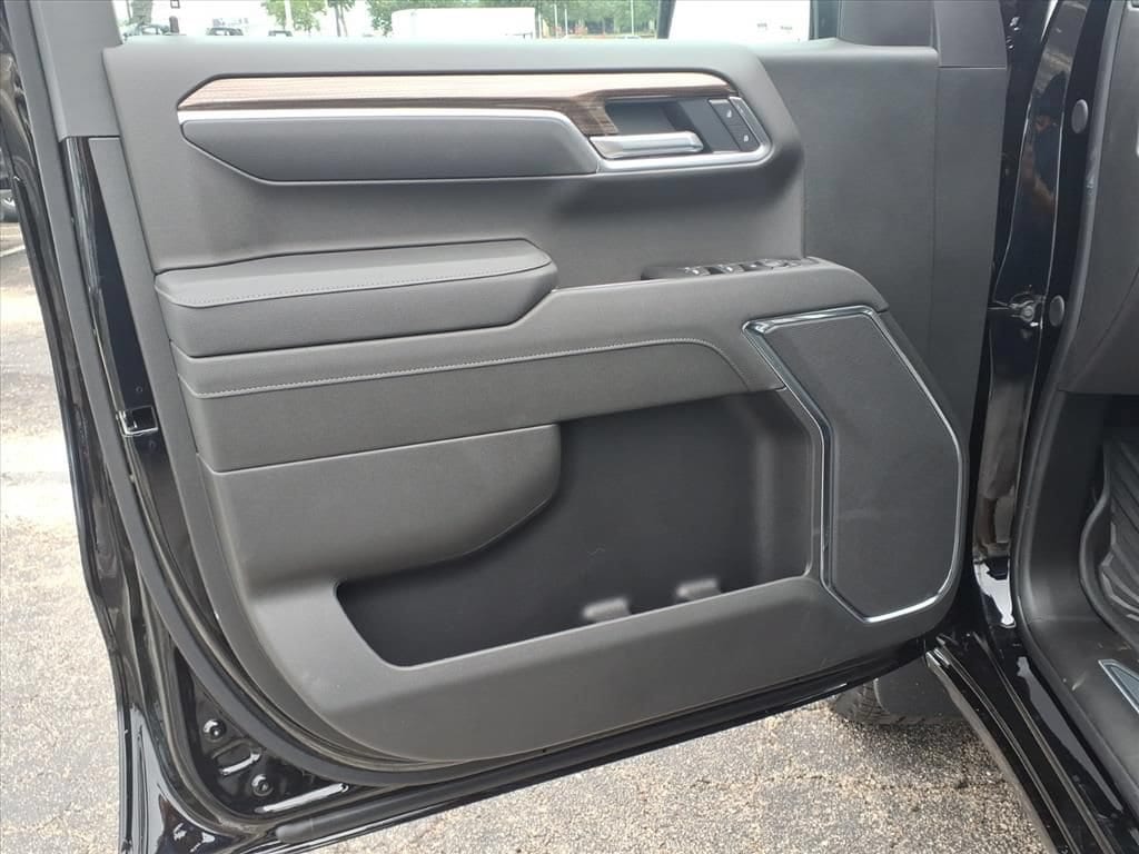 2026 Chevrolet Silverado 1500 LT - Photo 14