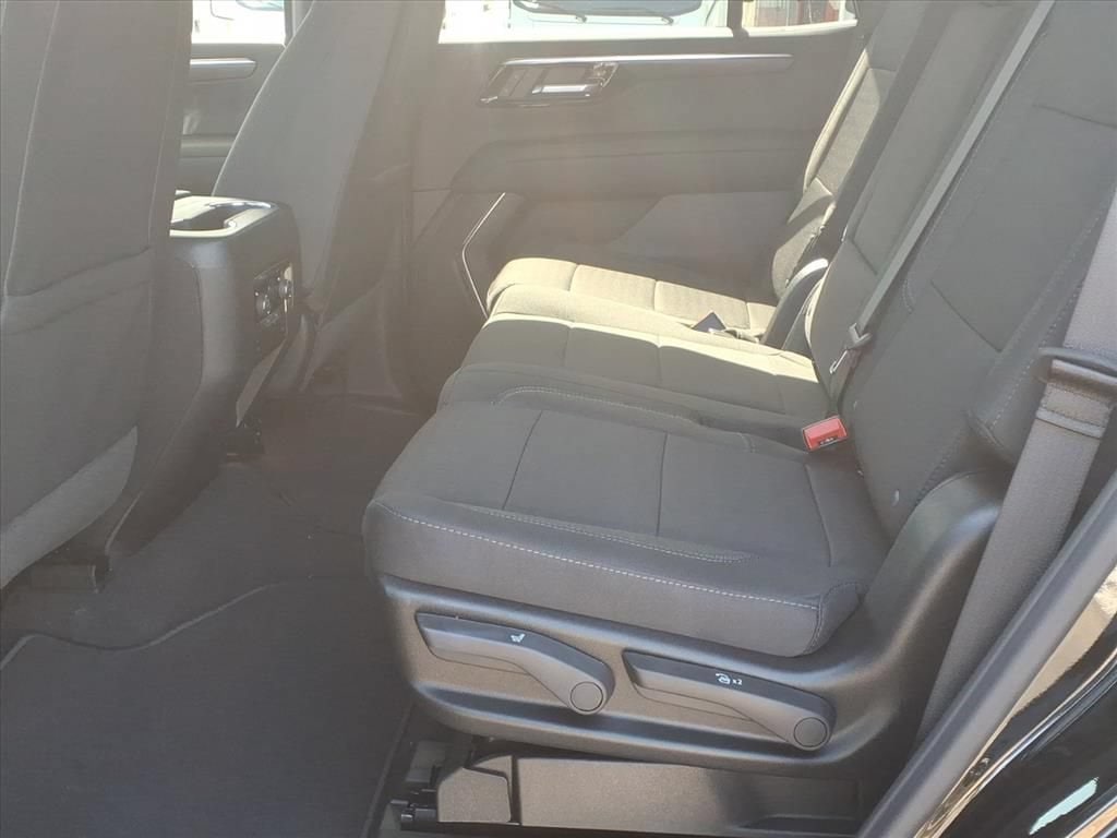 2026 Chevrolet Tahoe LS - Photo 17