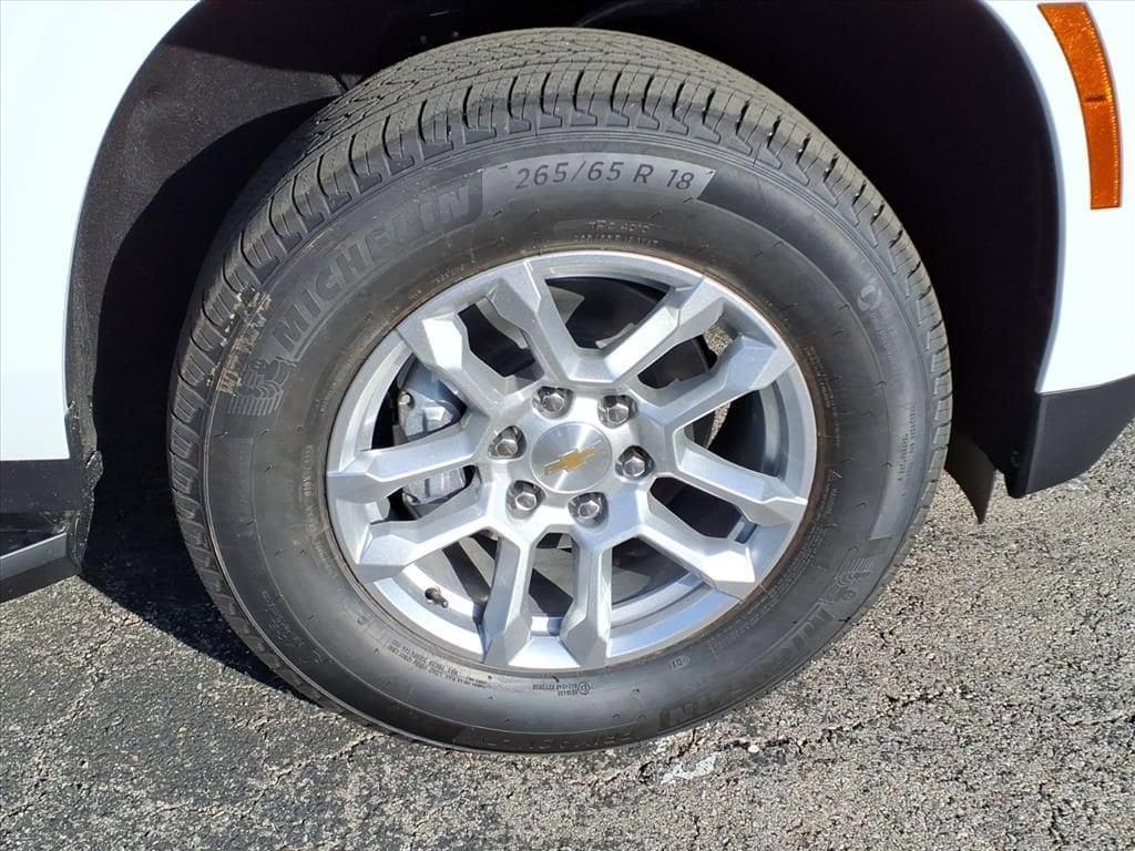 2026 Chevrolet Tahoe LS - Photo 11