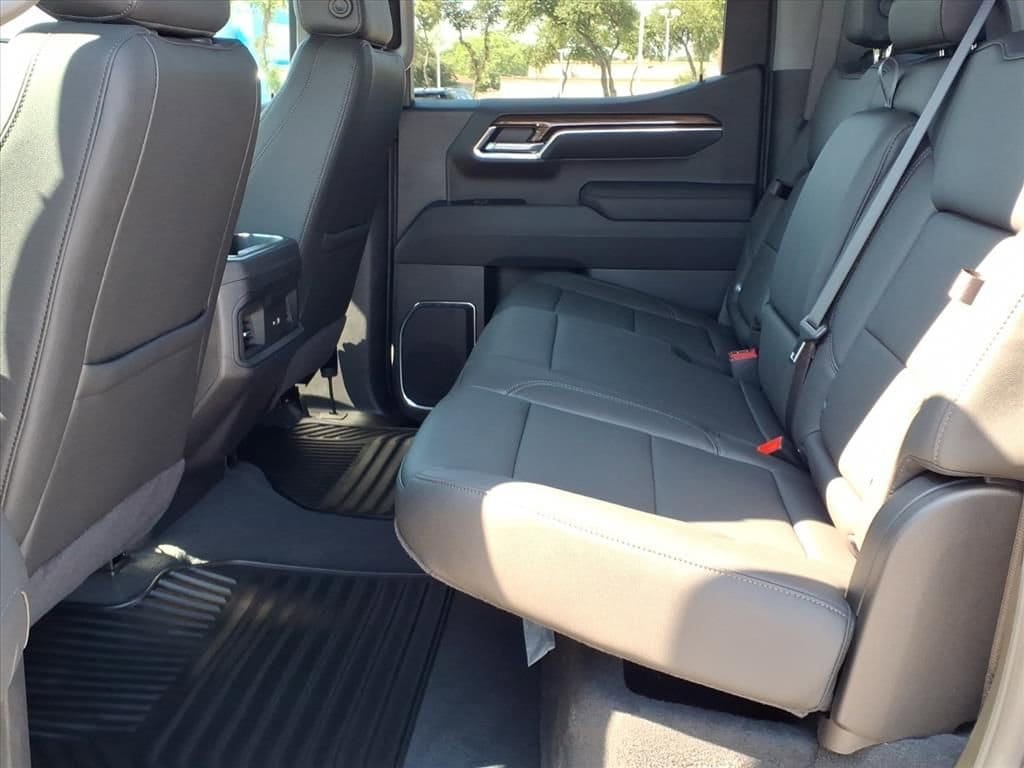 2026 Chevrolet Silverado 1500 LT - Photo 17