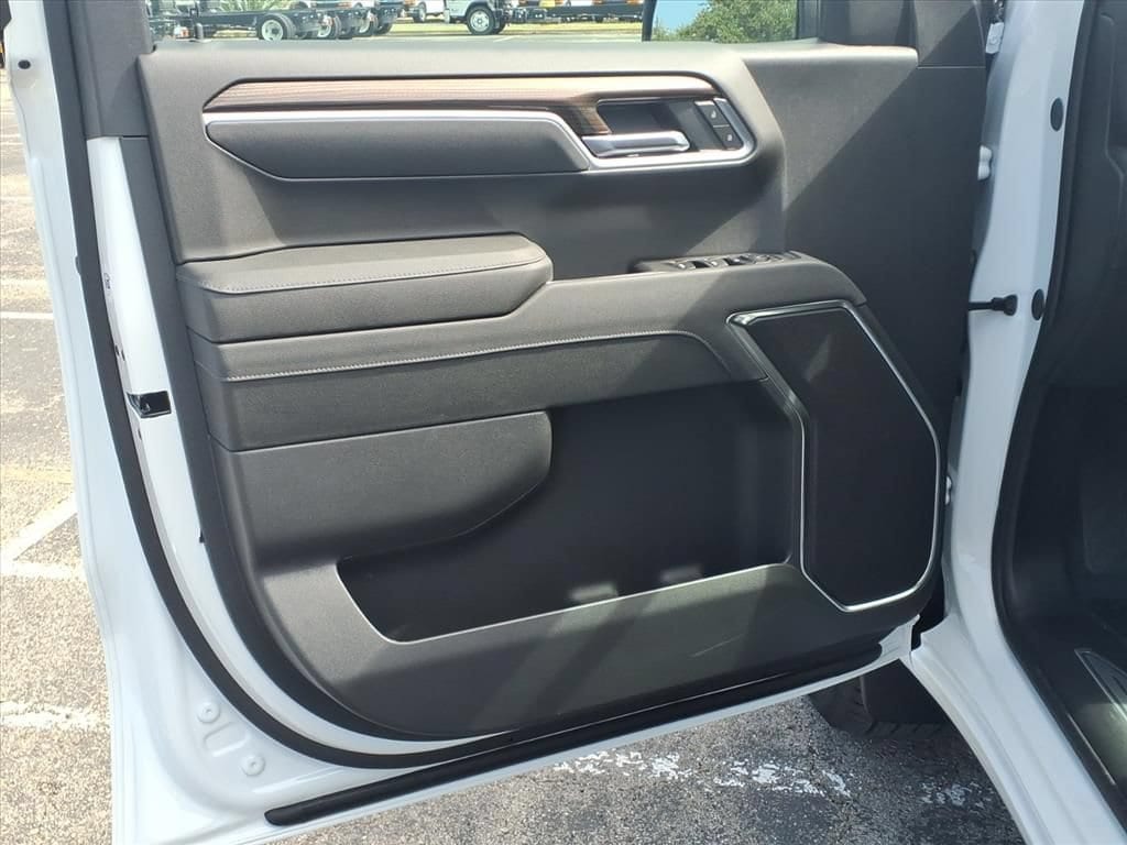 2026 Chevrolet Silverado 1500 LT - Photo 13