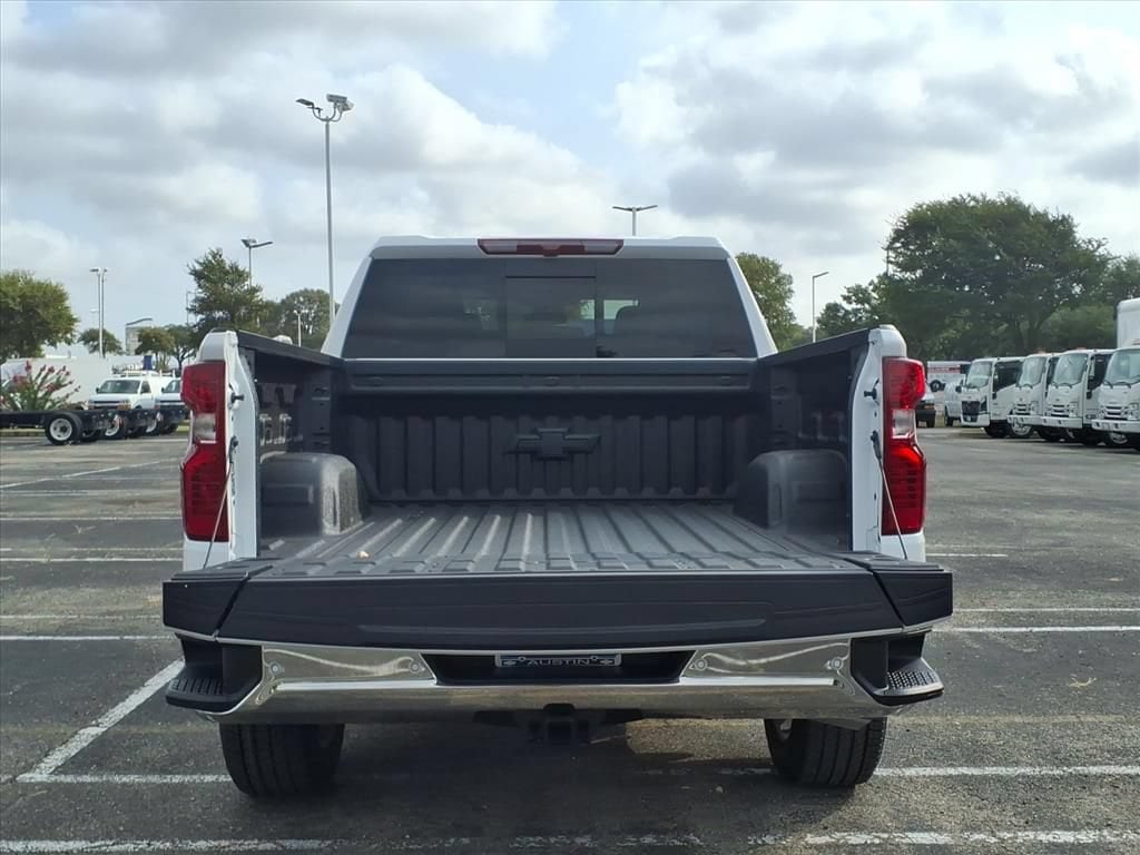 2026 Chevrolet Silverado 1500 LT - Photo 11