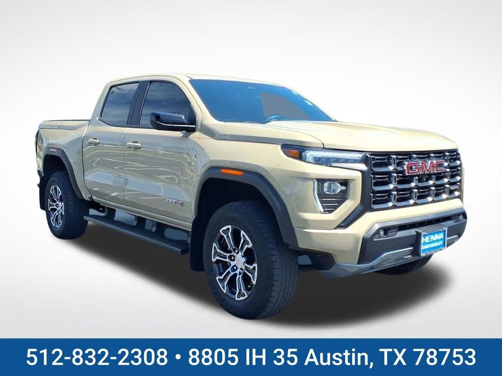 2023 GMC Canyon 4WD AT4 Crew Cab Short Box's photo