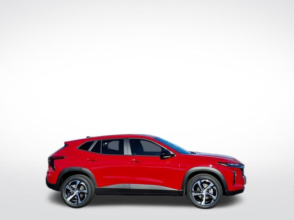 2026 Chevrolet Trax RS - Photo 2