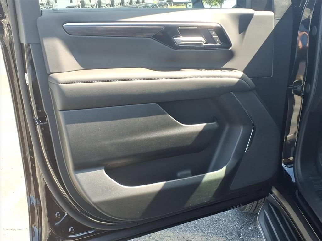 2026 Chevrolet Tahoe LS - Photo 14