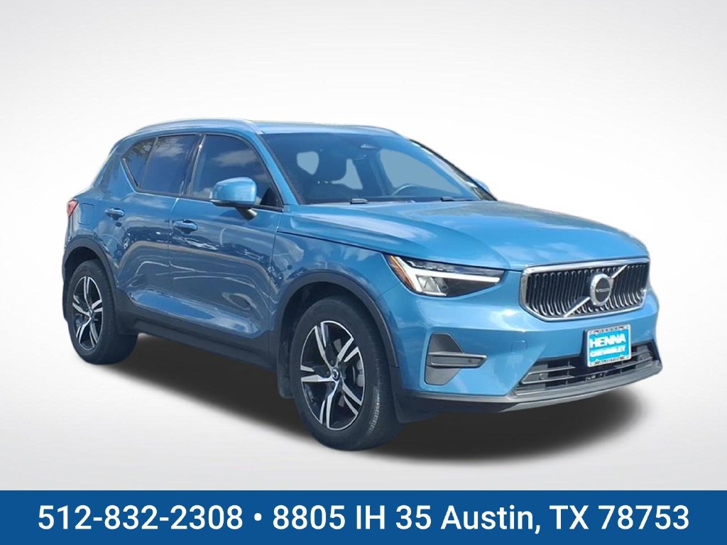2023 Volvo XC40