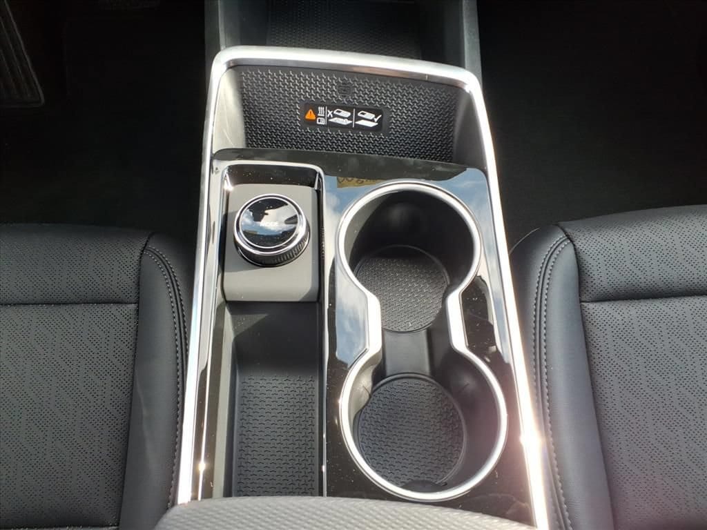2027 Chevrolet Equinox LT - Photo 20