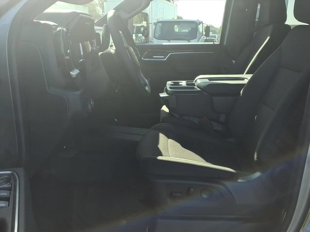 2026 Chevrolet Silverado 3500HD LT - Photo 16