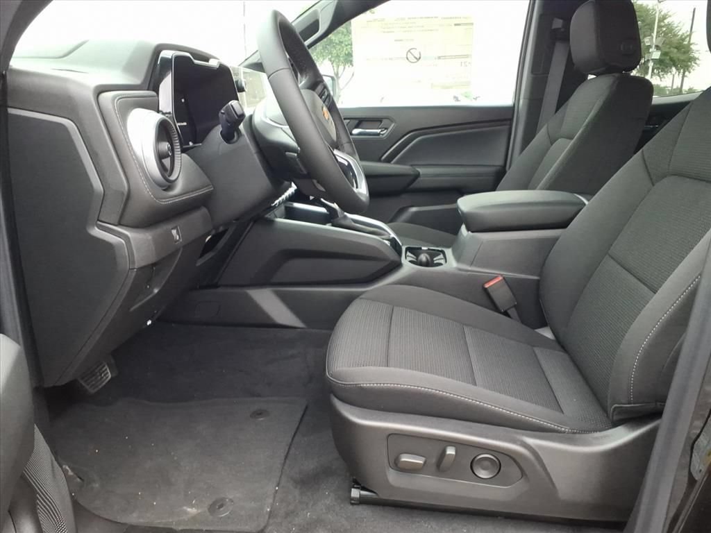 2026 Chevrolet Colorado LT - Photo 17