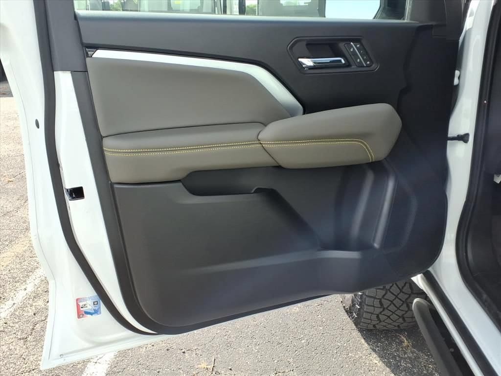 2026 Chevrolet Colorado ZR2 - Photo 14