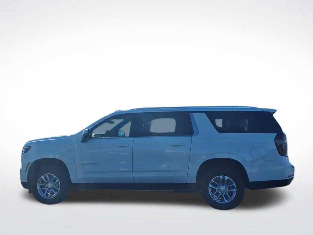 2026 Chevrolet Suburban LS - Photo 7