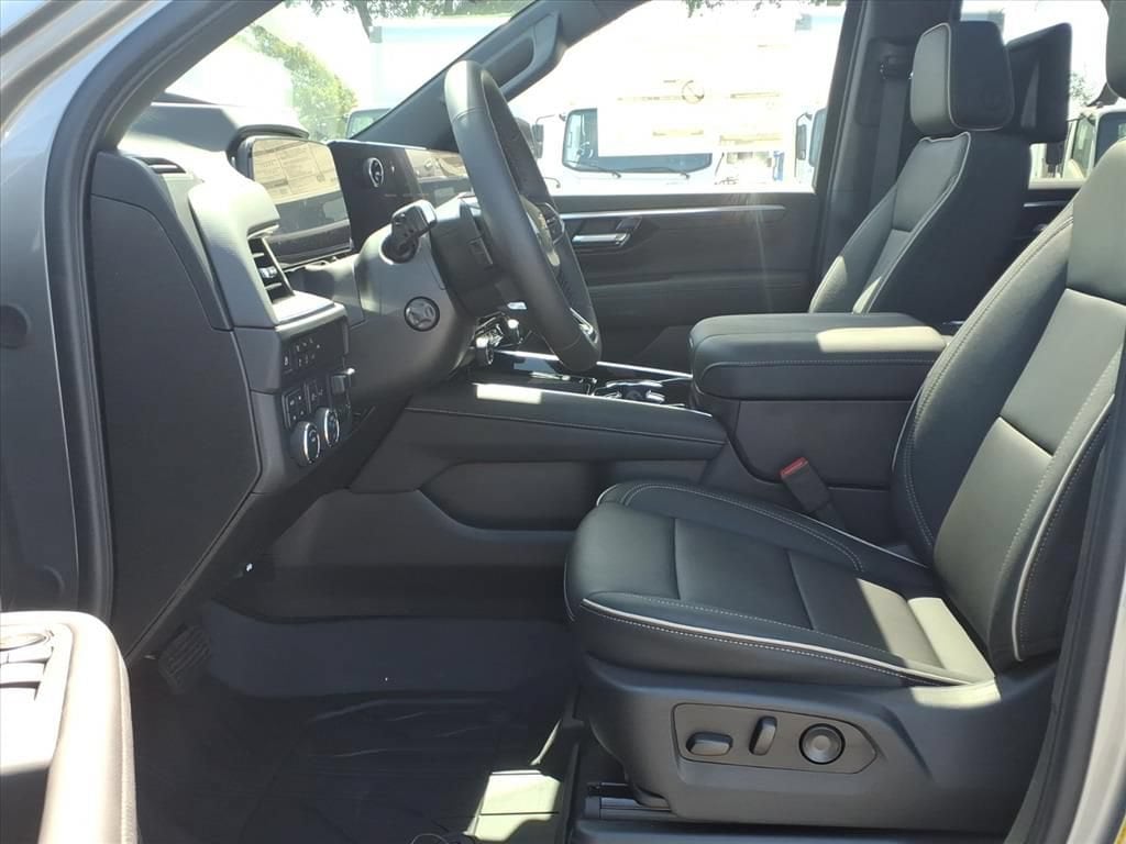 2026 Chevrolet Tahoe Premier - Photo 17