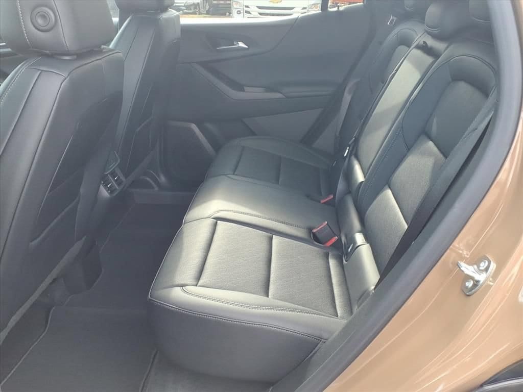 2027 Chevrolet Equinox LT - Photo 17