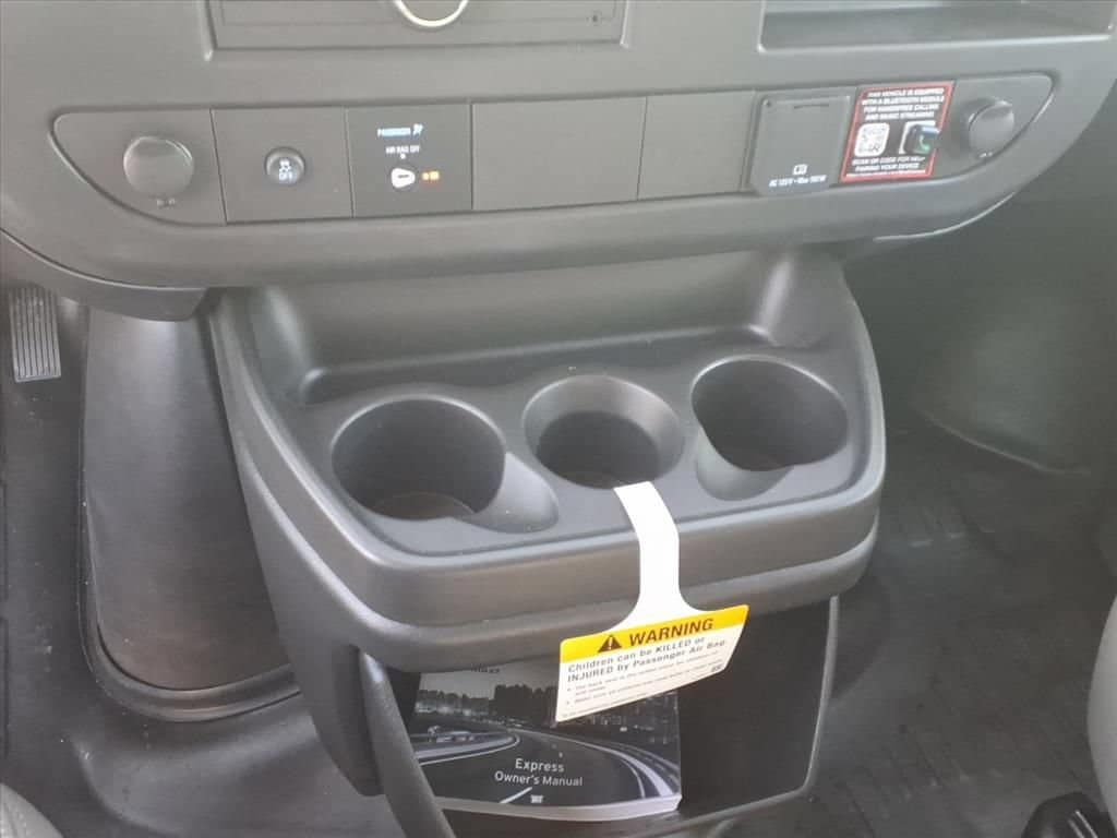 2026 Chevrolet Express Cargo Work Van - Photo 24