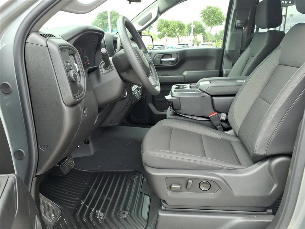 2026 Chevrolet Silverado 1500 Custom - Photo 16