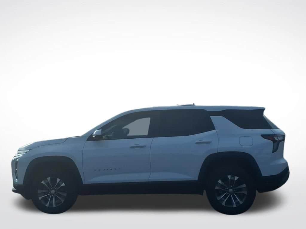 2027 Chevrolet Equinox LT - Photo 7