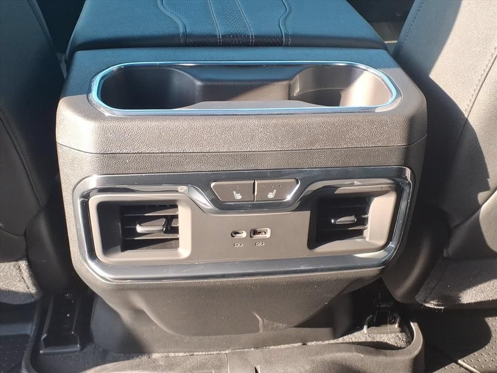 2026 Chevrolet Silverado 1500 High Country - Photo 19