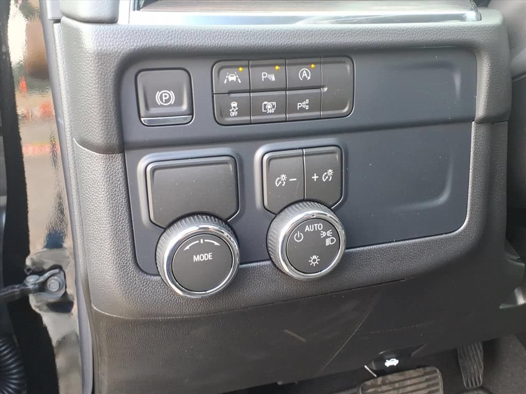 2026 Chevrolet Tahoe LS - Photo 15