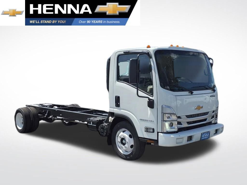 2025 Chevrolet Low Cab Forward 4500 Gas 176" WB Regular Cab's photo