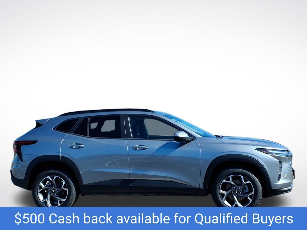 2026 Chevrolet Trax LT - Photo 2