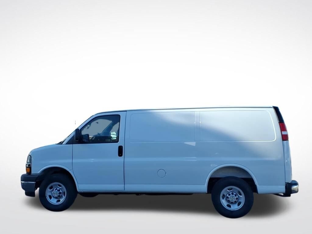 2026 Chevrolet Express Cargo Work Van - Photo 7