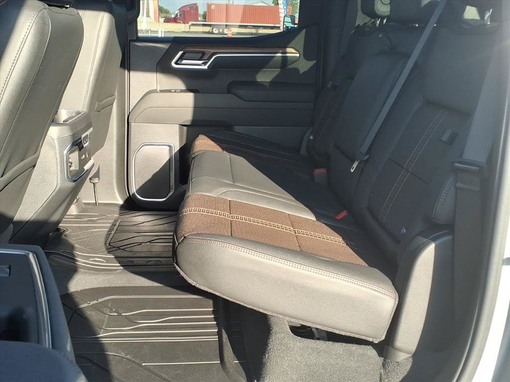 2026 Chevrolet Silverado 1500 High Country - Photo 18