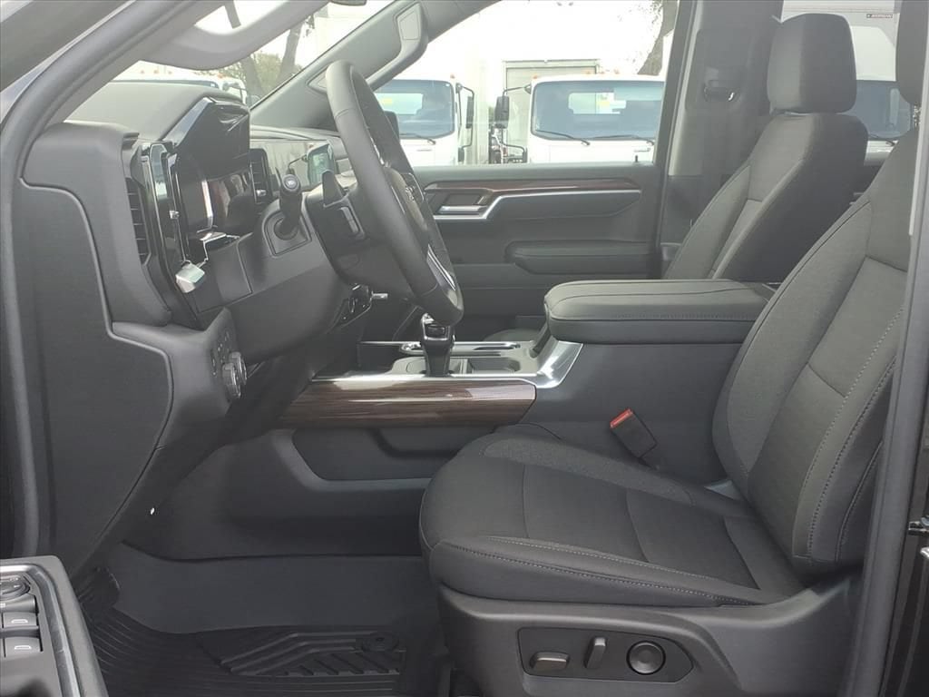 2026 Chevrolet Silverado 1500 RST - Photo 17