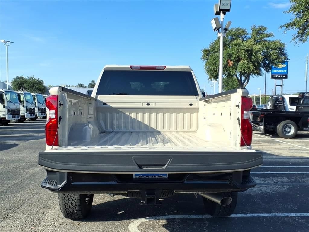 2026 Chevrolet Silverado 2500 HD Custom - Photo 13