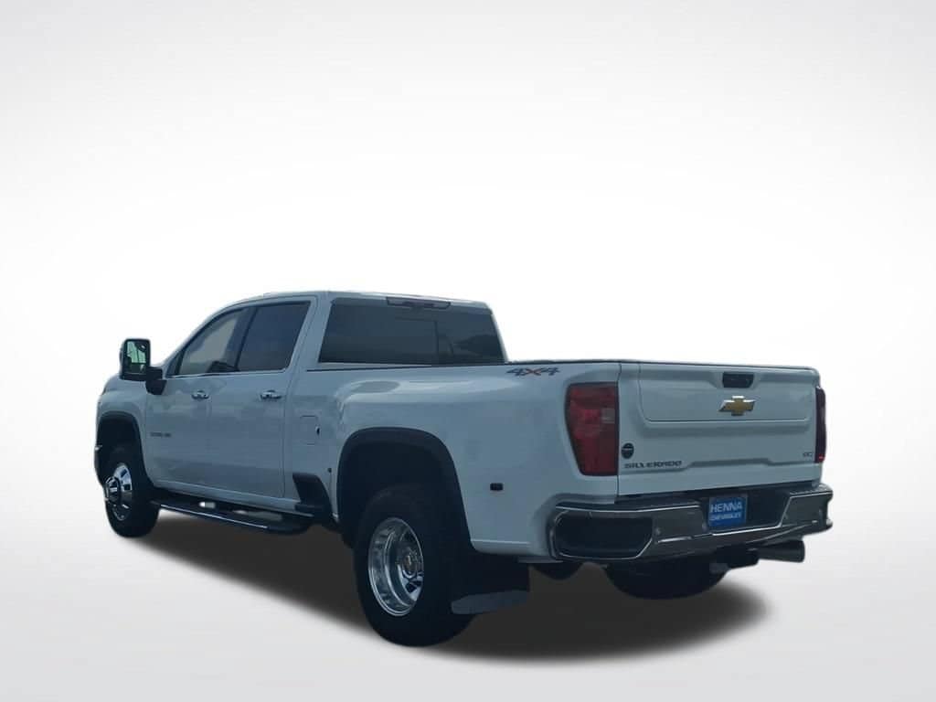 2026 Chevrolet Silverado 3500 HD LTZ - Photo 5