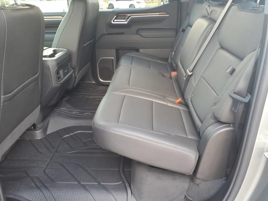 2026 Chevrolet Silverado 1500 LT - Photo 16
