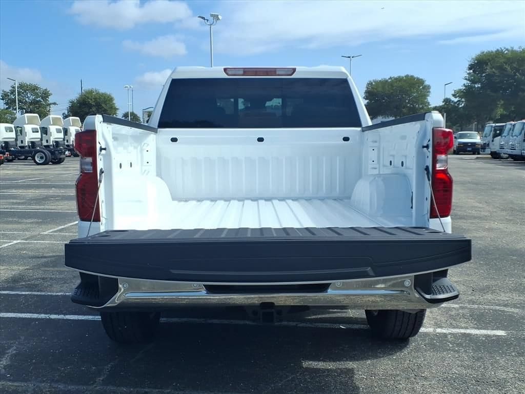 2026 Chevrolet Silverado 1500 LT - Photo 11