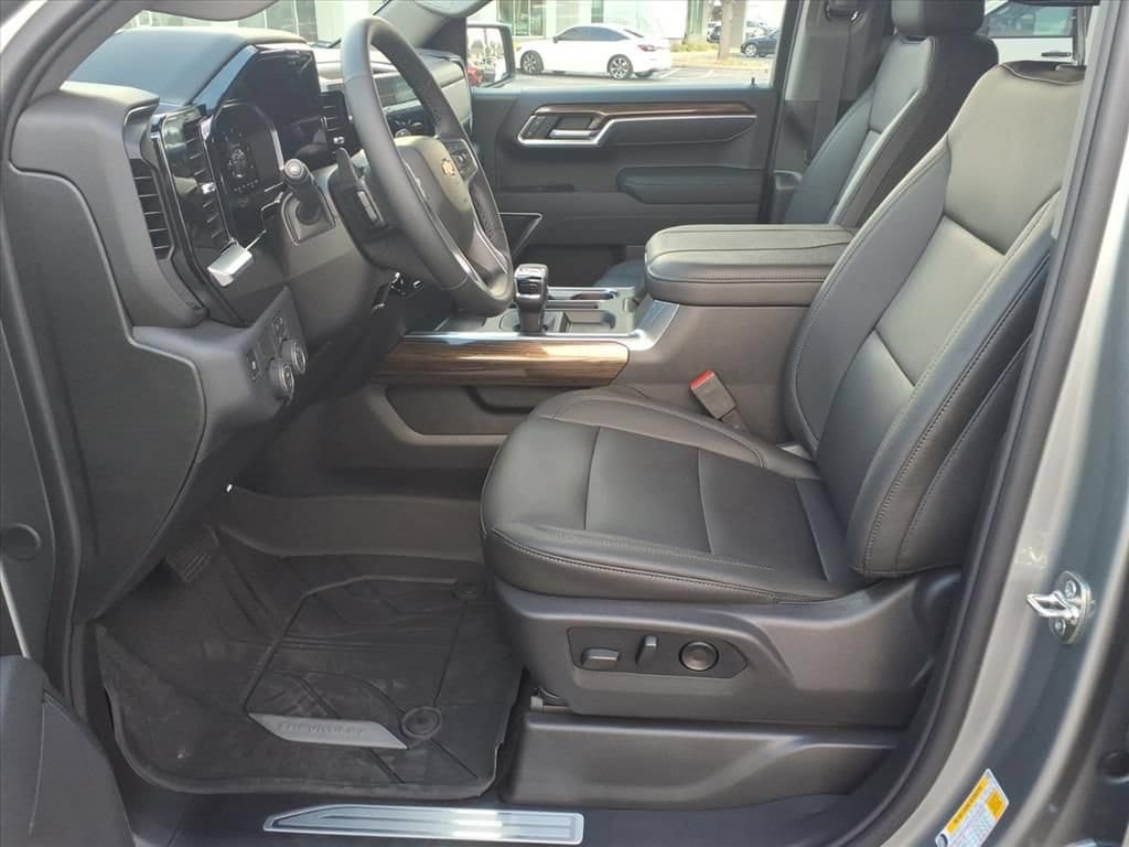 2026 Chevrolet Silverado 1500 LT - Photo 15