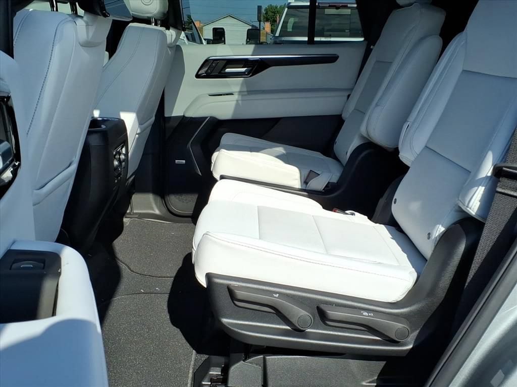 2026 Chevrolet Tahoe Premier - Photo 18