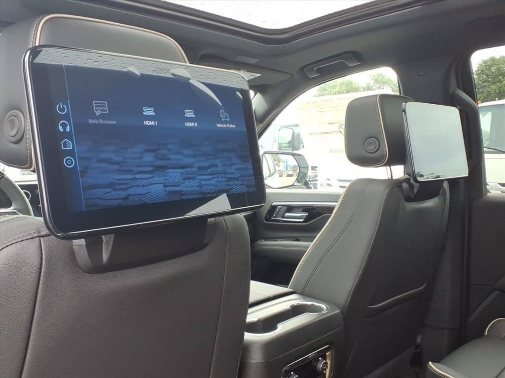2026 Chevrolet Tahoe Premier - Photo 19