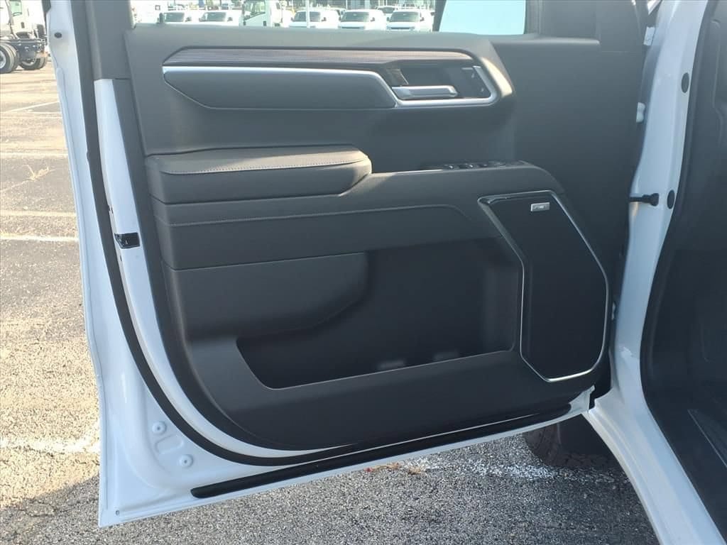 2026 Chevrolet Silverado 1500 RST - Photo 14