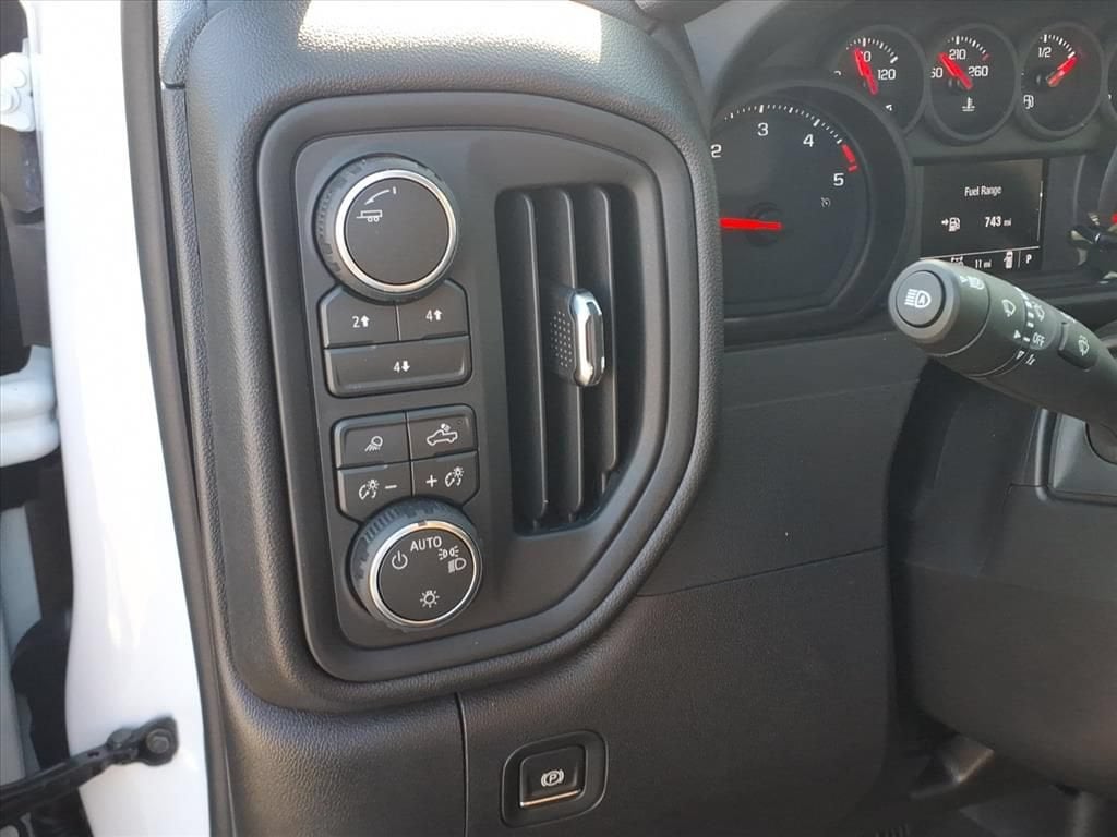 2026 Chevrolet Silverado 2500 HD Custom - Photo 15