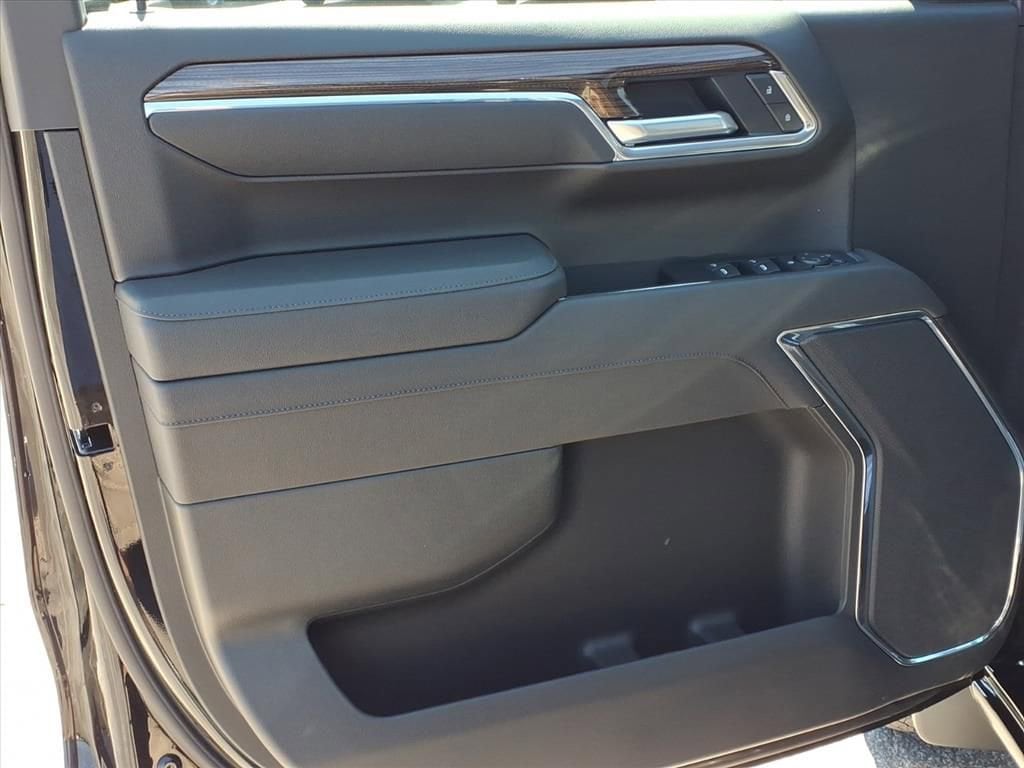 2026 Chevrolet Silverado 1500 LT - Photo 14