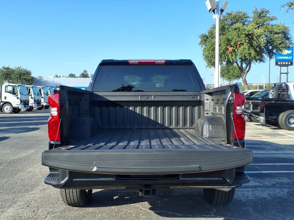 2026 Chevrolet Silverado 1500 Custom - Photo 11
