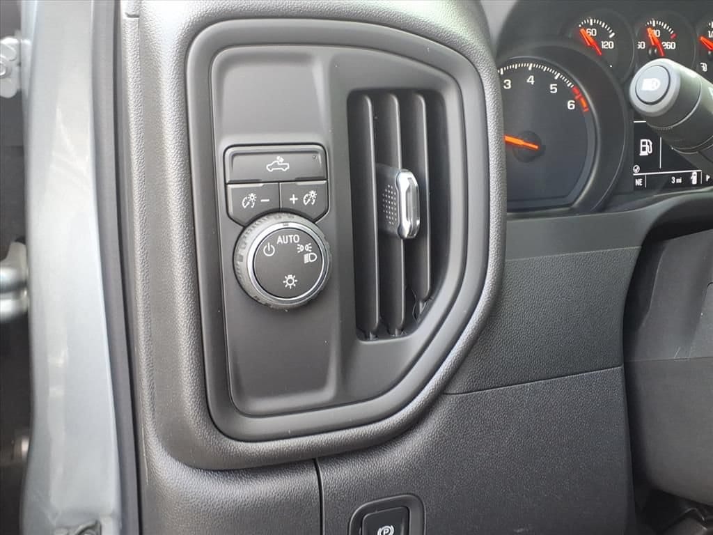 2026 Chevrolet Silverado 1500 Custom - Photo 15