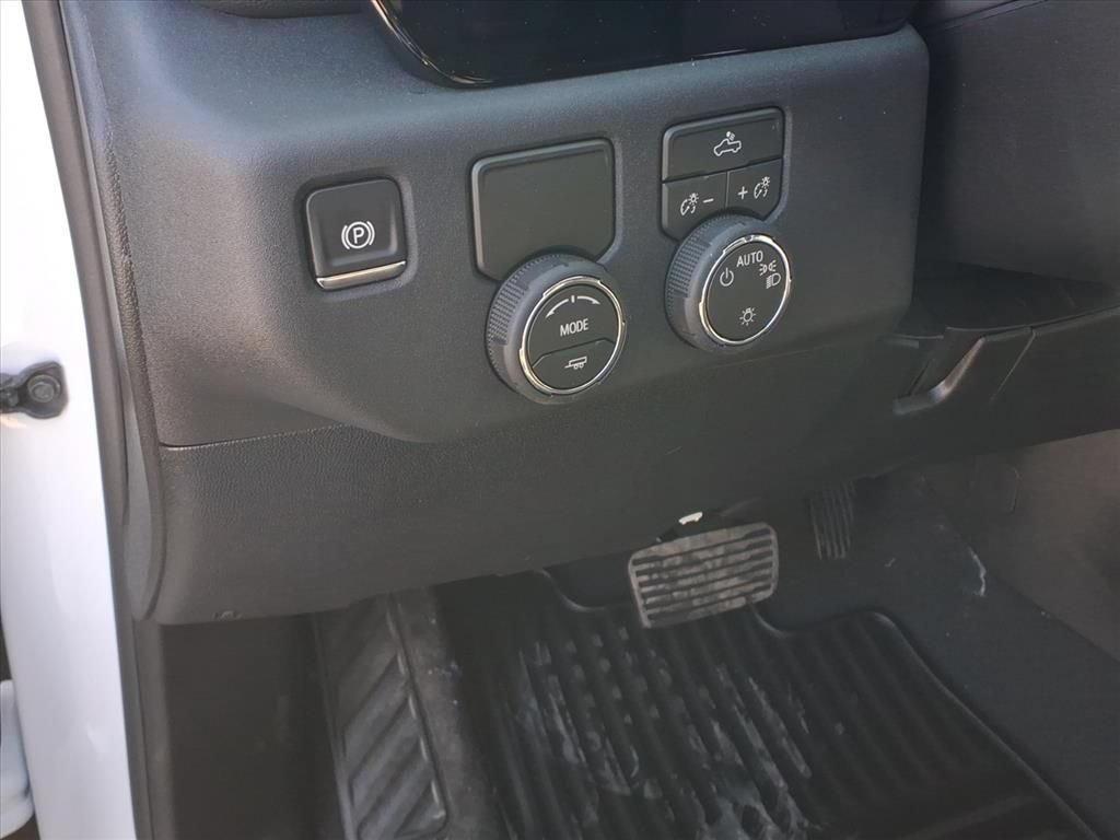 2026 Chevrolet Silverado 1500 LT - Photo 15