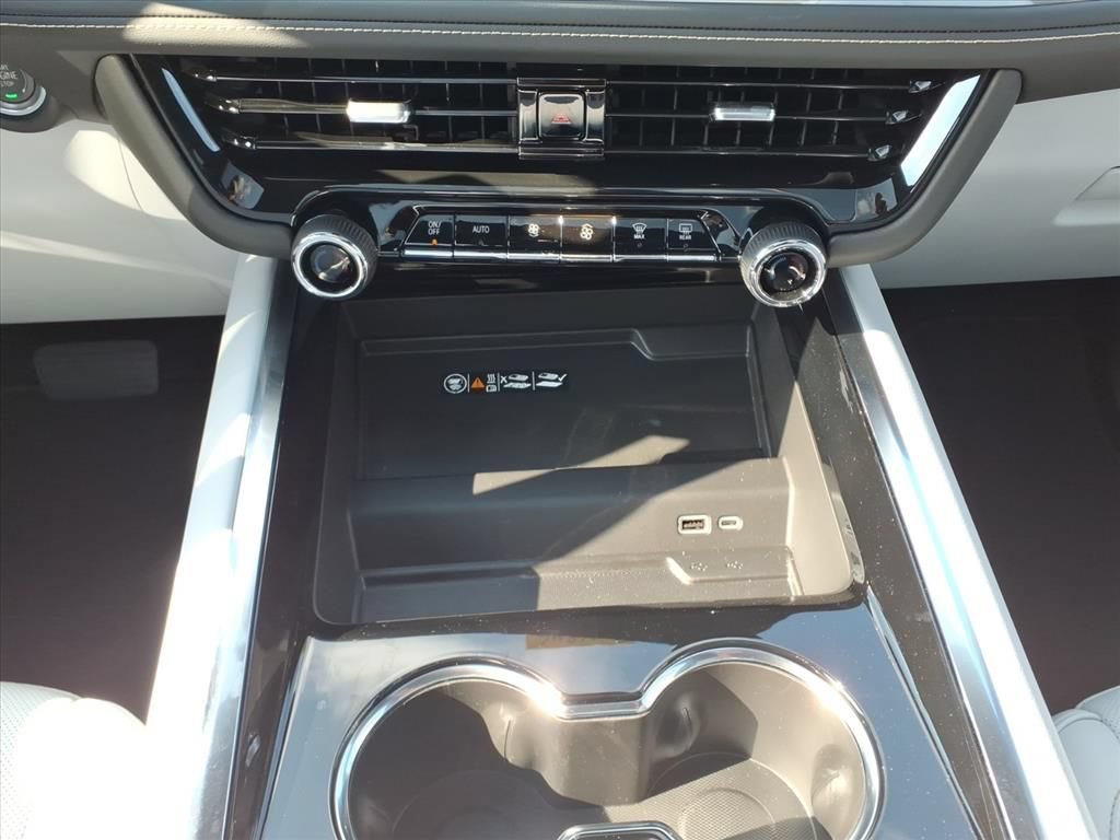 2026 Chevrolet Tahoe Premier - Photo 24