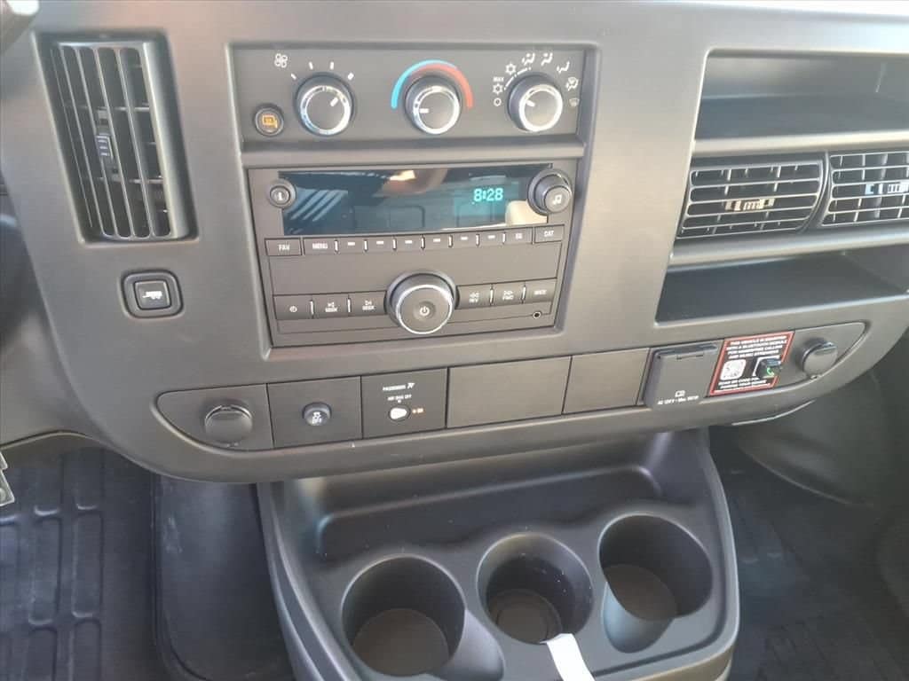 2026 Chevrolet Express Cargo Work Van - Photo 24