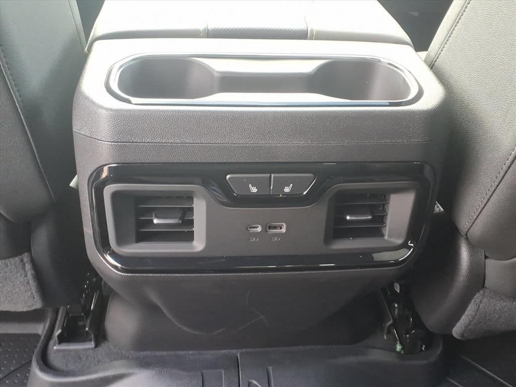 2026 Chevrolet Silverado 1500 ZR2 - Photo 19
