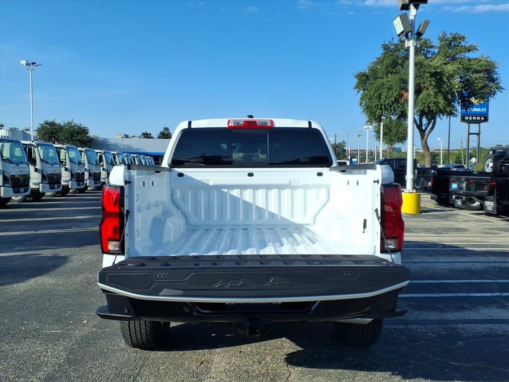 2026 Chevrolet Colorado Z71 - Photo 12