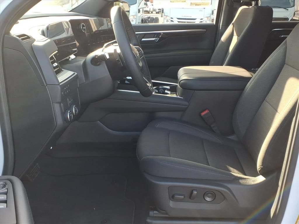 2026 Chevrolet Tahoe LS - Photo 16