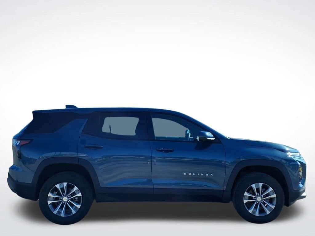 2026 Chevrolet Equinox LT - Photo 2