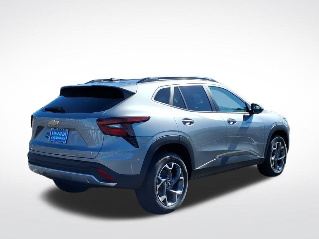 2026 Chevrolet Trax LT - Photo 3