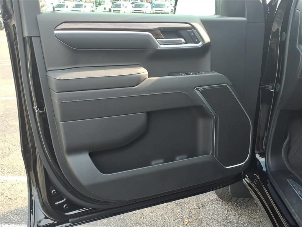 2026 Chevrolet Silverado 1500 LT - Photo 14