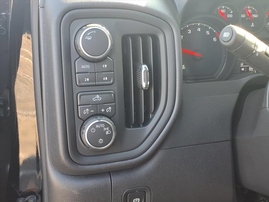 2026 Chevrolet Silverado 1500 Custom Trail Boss - Photo 15